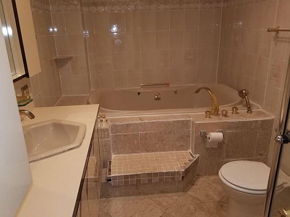 4th image of 7264 Bergen Ct #Na