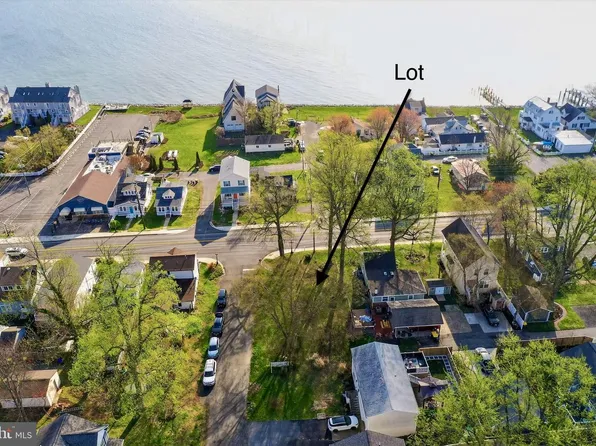 8314 Bayside Rd, Chesapeake Beach, MD 20732