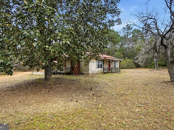 5th image of 102 Boxelder Ln