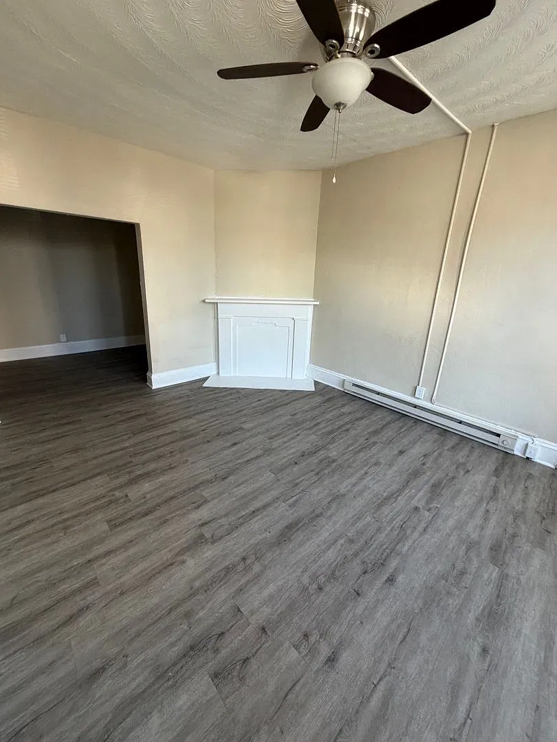 Dinwiddie Place Apts — Photo 4