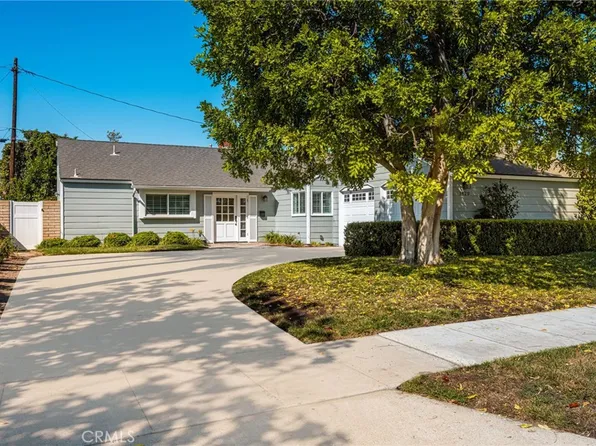 1429 E Fairway Dr, Orange, CA 92866