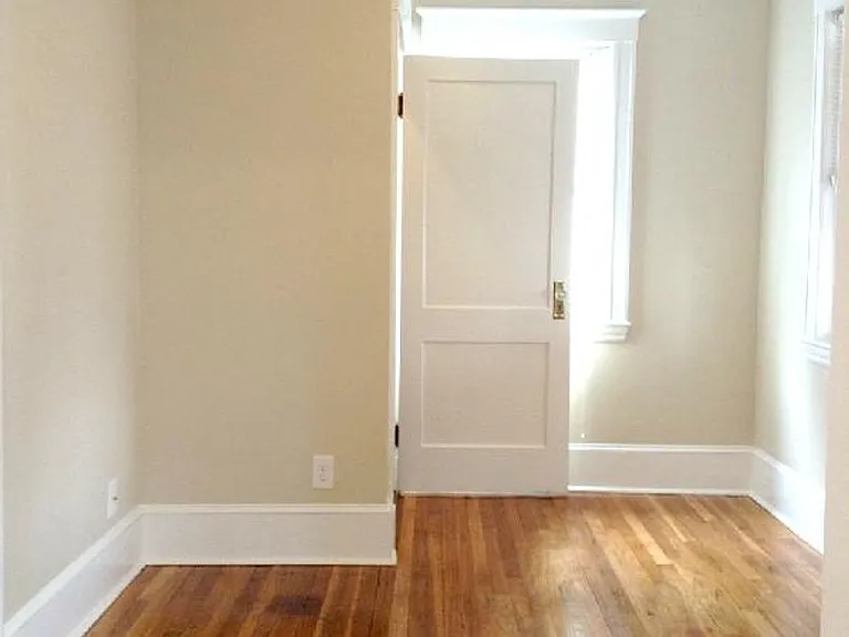 32 Irvington Rd #1 — Photo 7