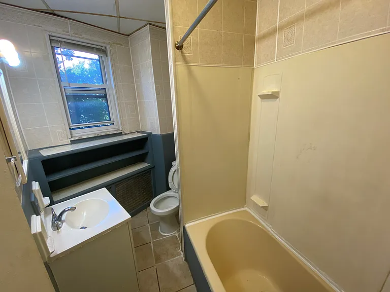 1828 E Passyunk Ave #2 — Photo 3