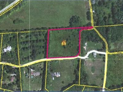 Hirshorn Dr, Greentown, PA, 18426