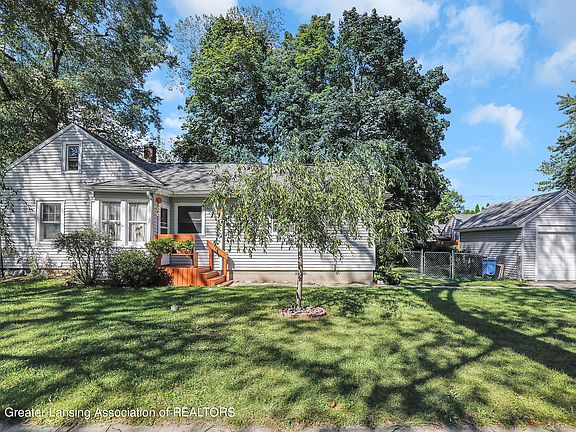 3rd image of 4017 Wildwood Ave