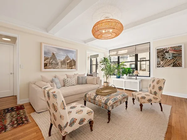 12 E 97th St #6A, New York, NY 10029