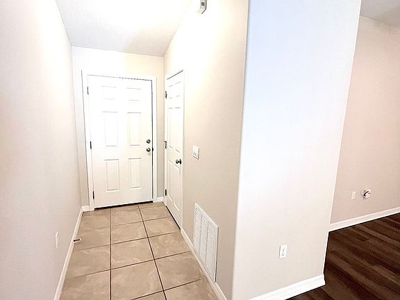 5th image of 59 Pine Haven Dr Unit B