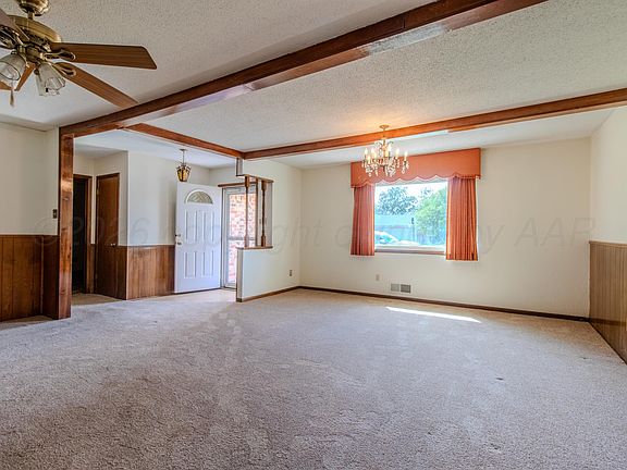 5th image of 1908 Lynn St