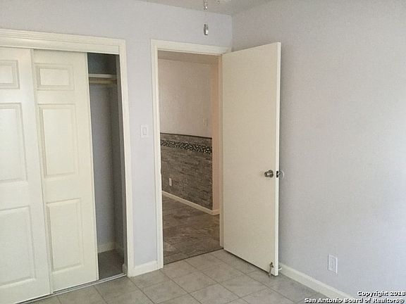 5th image of 10545 Starcrest Dr