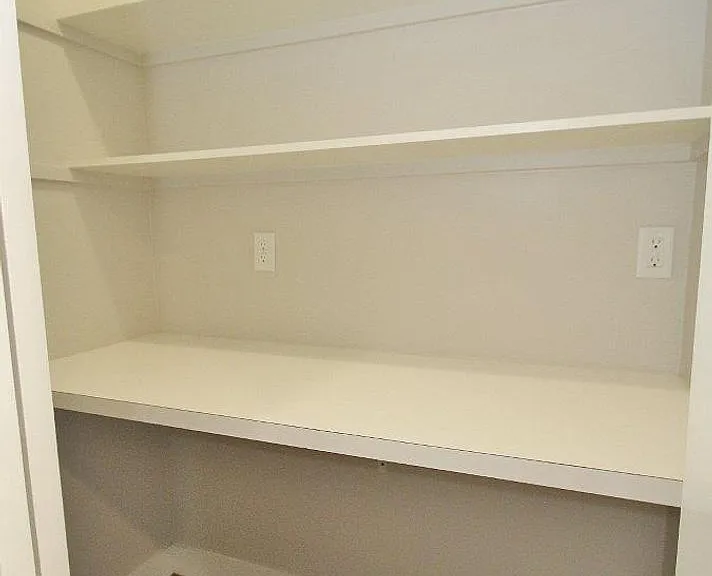 5052 N Alworth St — Photo 10