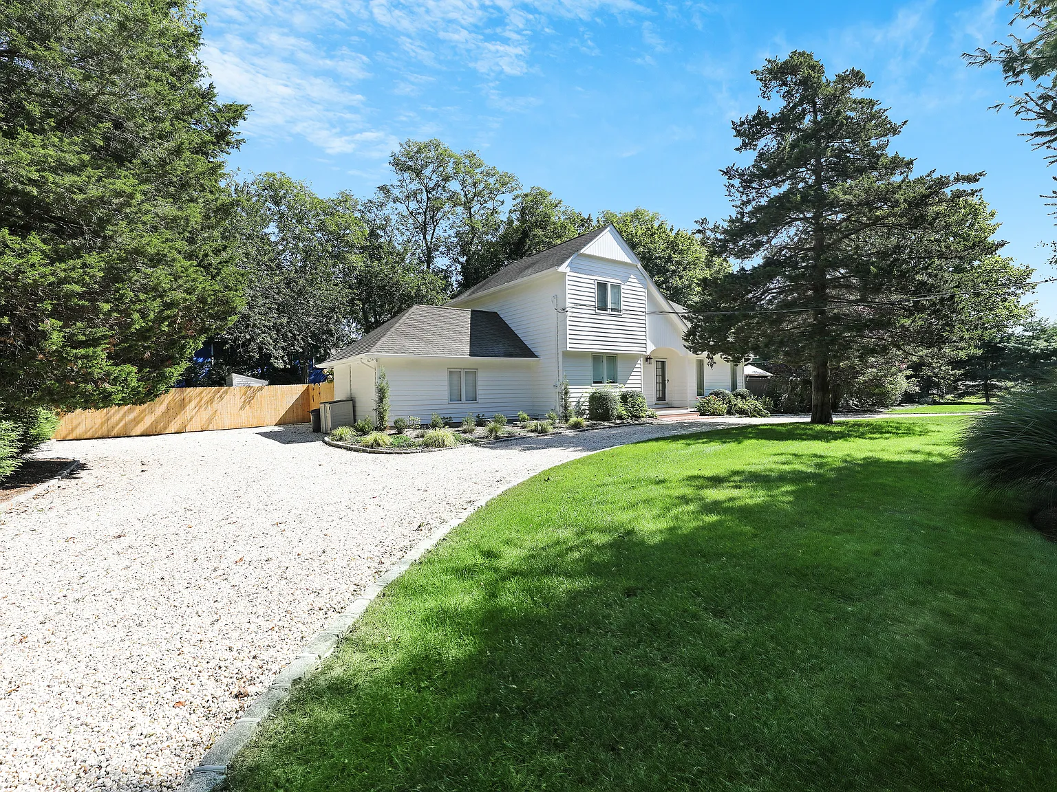 Westhampton Beauty | South of the Highway — Photo 3