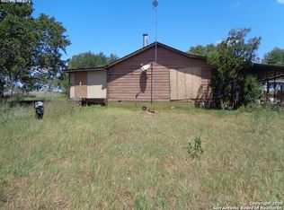 460 Woelke Rd, Seguin, TX 78155
