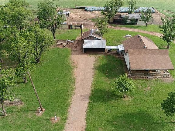 3rd image of 1354 Fm Road 2069