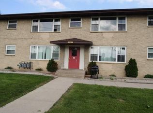 2501 Fish Hatchery Rd APT 2, Madison, WI 53713