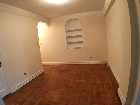 Rented by Kew Forest Realty Inc | media 5