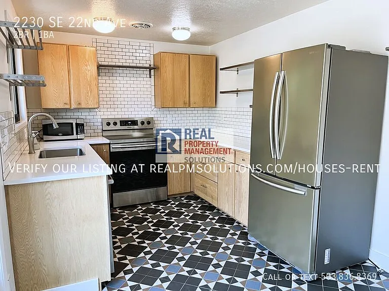 2230 SE 22nd Ave — Photo 10