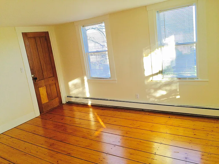 25-25 School St #A — Photo 14