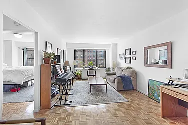 Rented by PocketBroker Inc