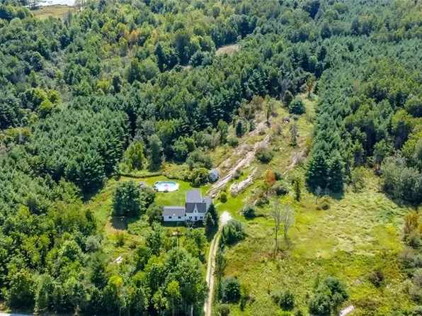 2161 Coopers Falls Rd, Gravenhurst, ON L0K 2B0