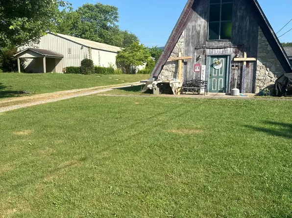 598 Towncreek Rd, Speedwell, TN 37870