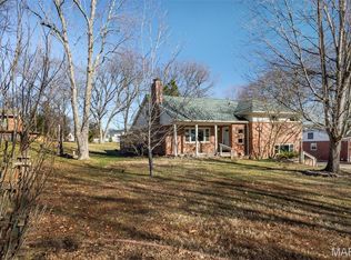 1321 Marbendale Ct, Saint Louis, MO 63122