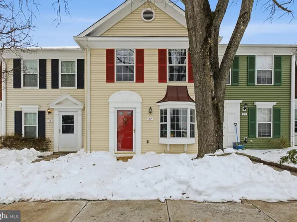 47 Quincy Ct, Sterling, VA 20165