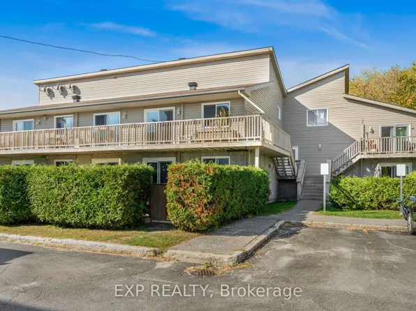 776 Saint Jean St #8, Casselman, ON K0A 1M0
