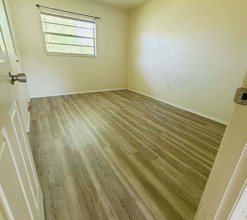 Orchard Garden Apartments - 125 S Orchard St Ormond Beach FL | Zillow