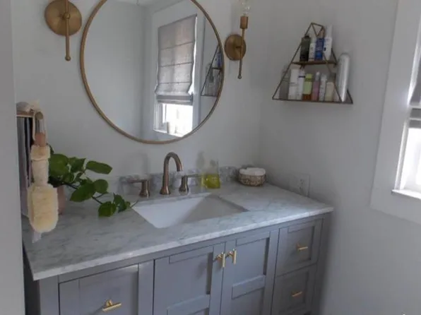 460 N Roessler St, Monroe, MI 48162