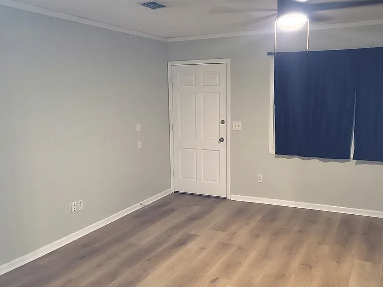 24 Dogwood St — Photo 5