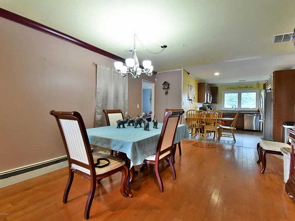 5th image of 112 Southampton Blvd