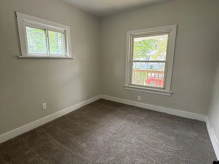 12617 Imperial Ave — Photo 6