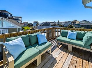 4 Bermuda Landing Pl, North Topsail Beach, NC 28460