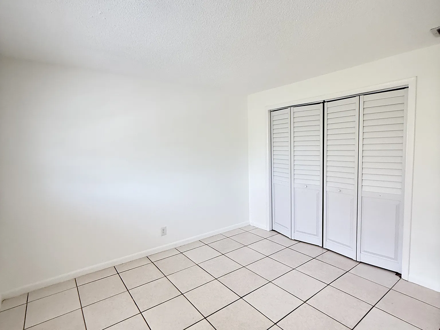 807 NW 24th Street - 16 — Photo 3