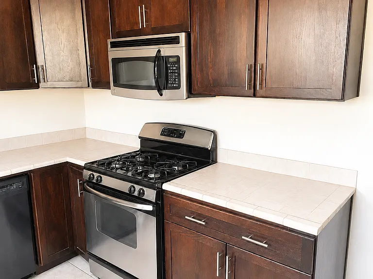 5027 Campanile Dr — Photo 16