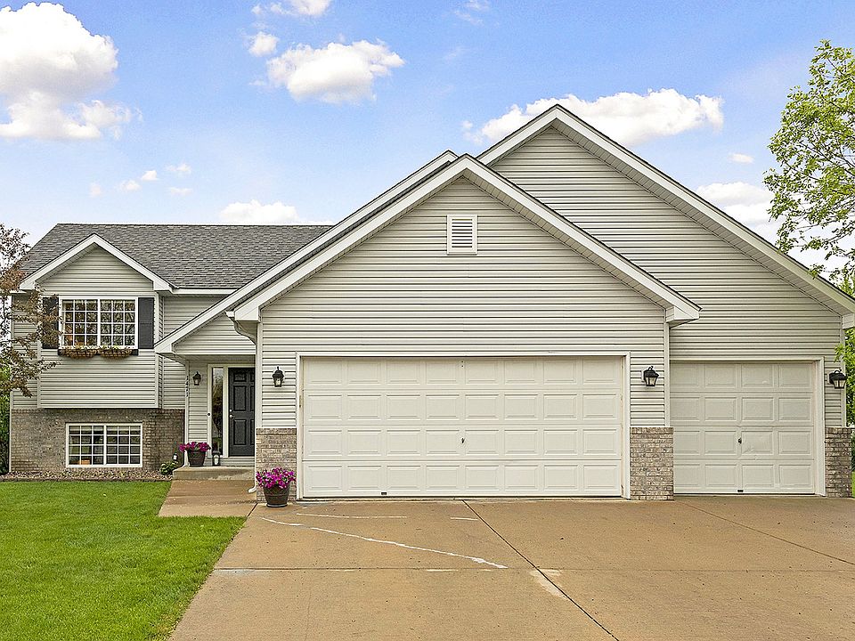 1st image of 1471 Mockingbird Dr