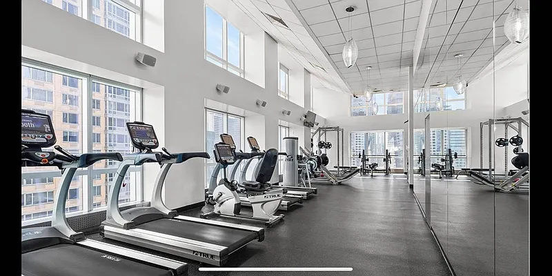 Rented by Douglas Elliman | media 14