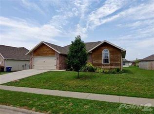643 N Cox Ave, Republic, MO 65738