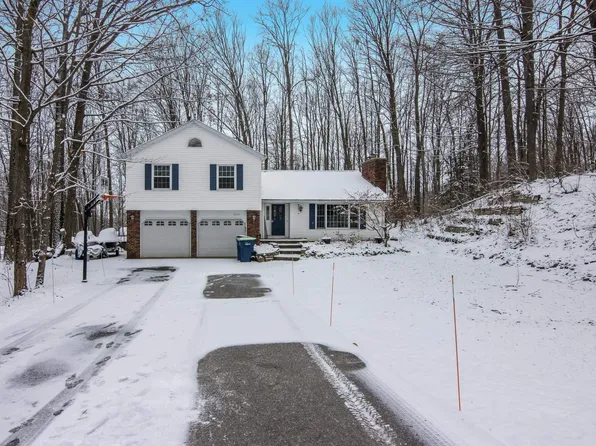 4537 Summit View Dr, Traverse City, MI 49684