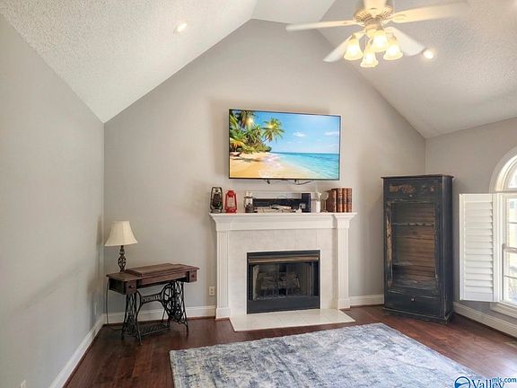 5th image of 112 Sweet Home Rd