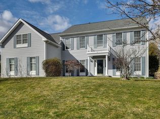 8 Long Dr, Westborough, MA 01581