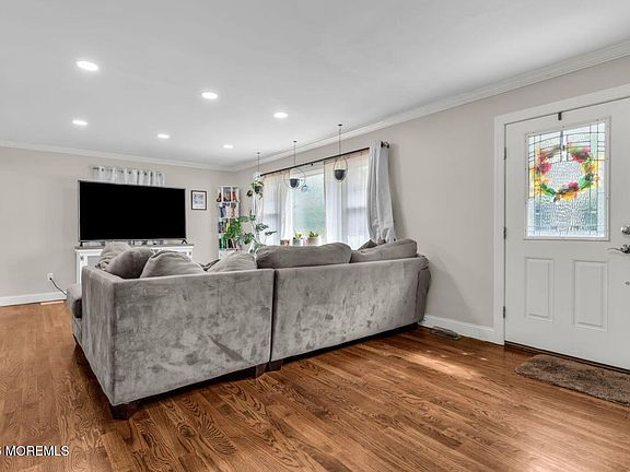 3rd image of 1405 Logan Road