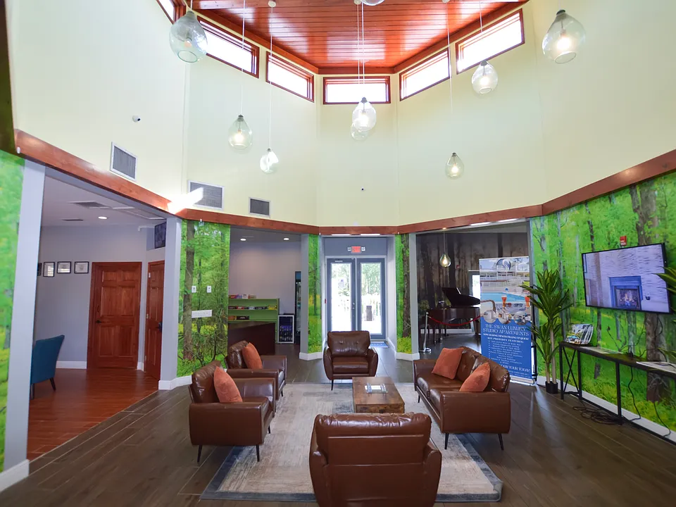 Leasing Office