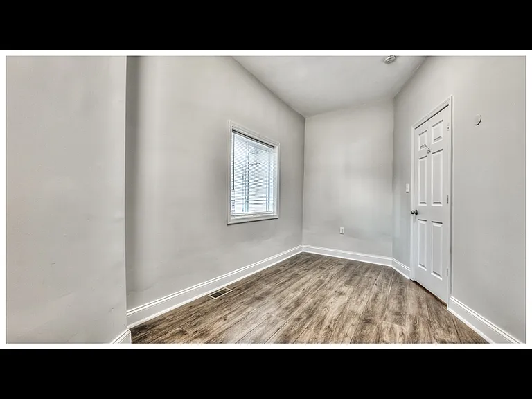 2220 Lyndhurst Ave #1 — Photo 6