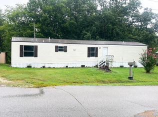 398 2nd St, Big Sandy, TN 38221