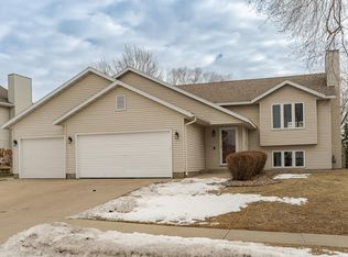 5718 Shetland Dr NW, Rochester, MN 55901