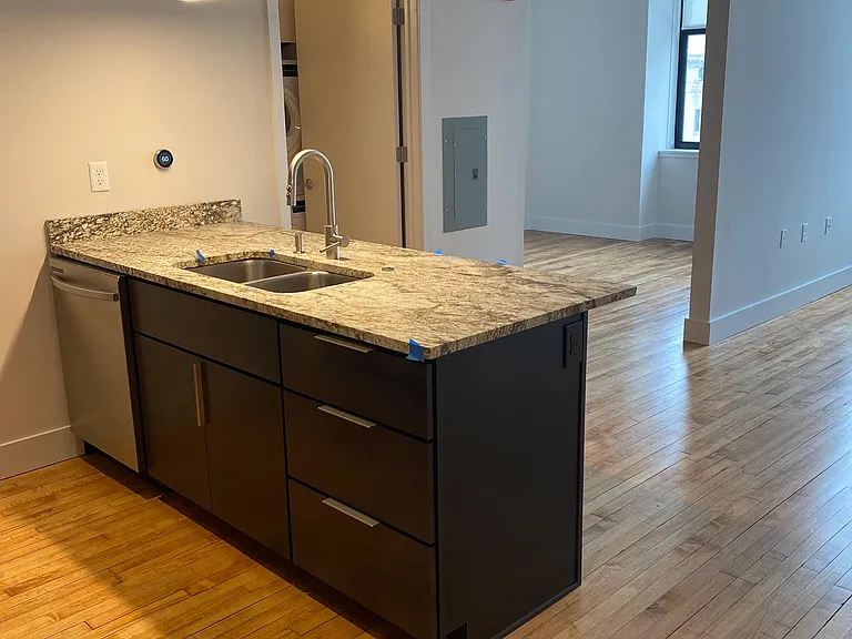 200 Adams Ave #508 — Photo 6