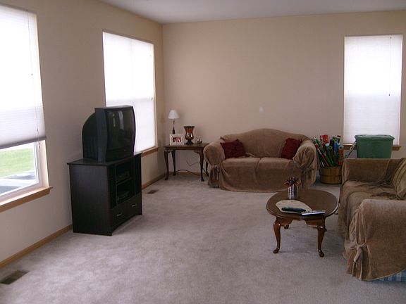 3rd image of 1518 Legacy Dr Unit 4