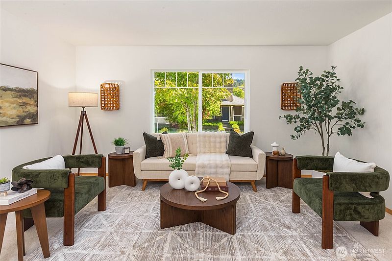 4th image of 1981 24th Avenue NE #202