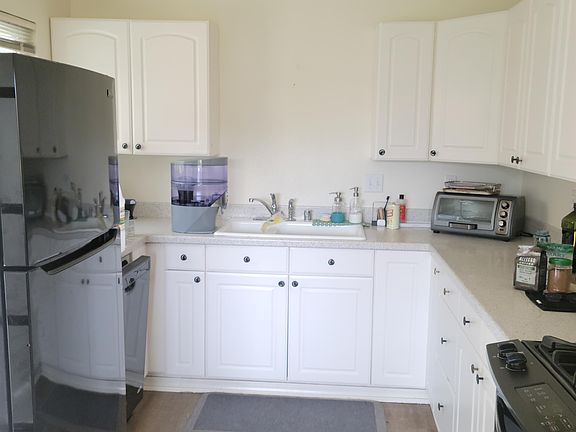2nd image of 173 Del Sur Way